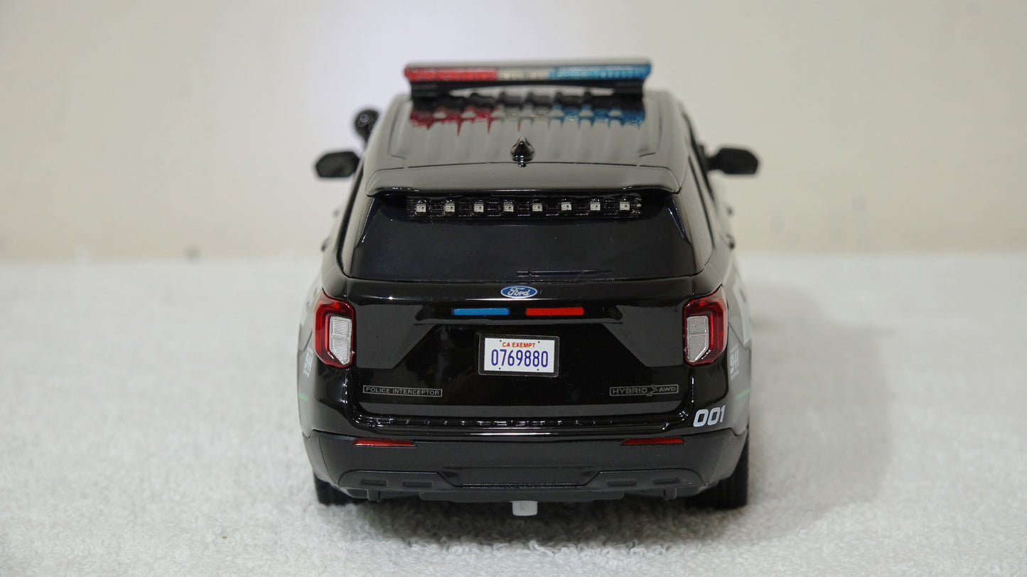 1/24 scale Police PROMO version 2022 Ford Explorer with custom added lights and siren. !!FREE SHIPPING!!