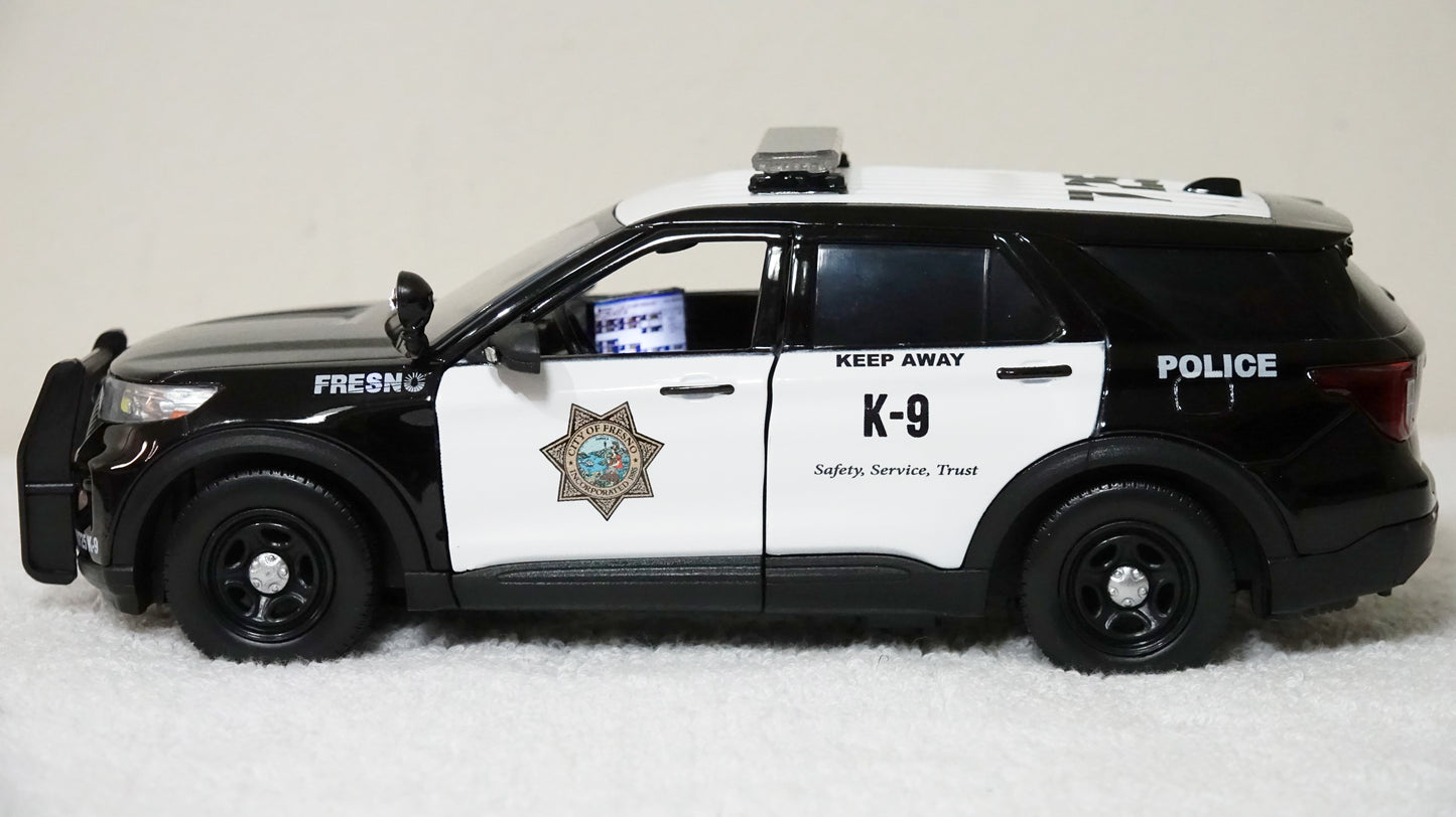 1/24 scale Fresno Police K-9 unit 2022 Ford Explorer with custom added lights and siren. !!FREE SHIPPING!!