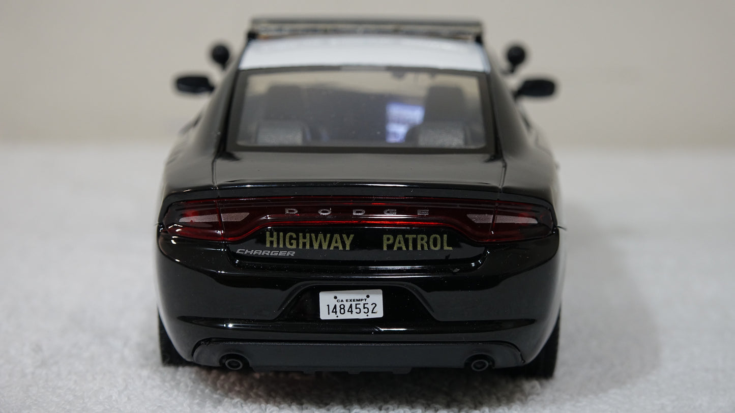 1/24 scale California Highway Patrol 2023 Dodge Charger with custom added lights and siren. !!FREE SHIPPING!!