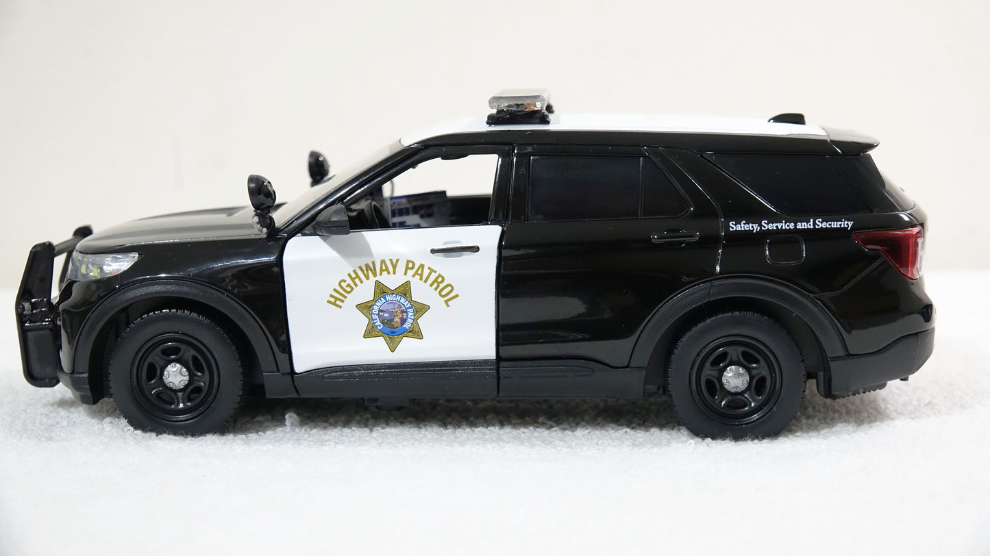 1/24 scale California Highway Patrol 2022 Ford Explorer with custom added lights and siren. !!FREE SHIPPING!!