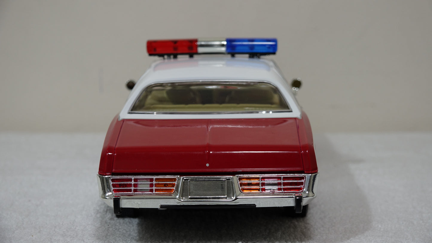 1/18 scale Finchburg County Sheriff 1977 Dodge Monaco with custom added lights and siren. FREE SHIPPINGo