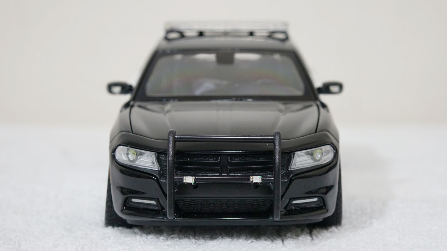 1/27 scale Unmarked Police Black & White 2016 Dodge Charger with custom added lights. FREE SHIPPING!!