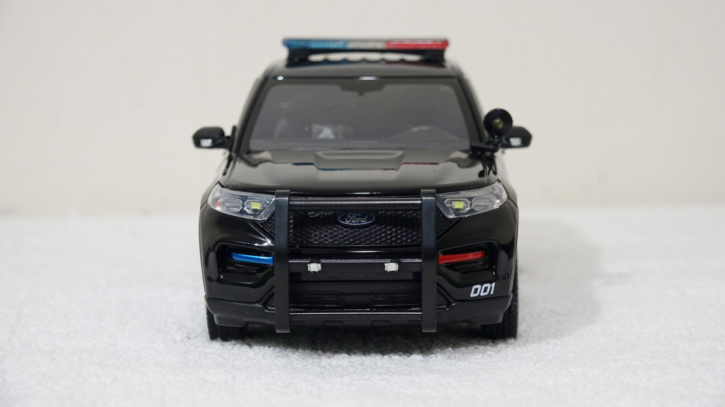 1/24 scale Police PROMO version 2022 Ford Explorer with custom added lights and siren. !!FREE SHIPPING!!