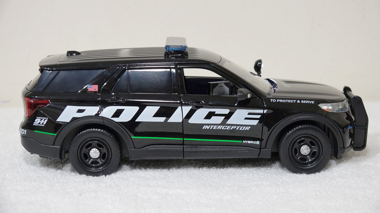 1/24 scale Police PROMO version 2022 Ford Explorer with custom added lights and siren. !!FREE SHIPPING!!