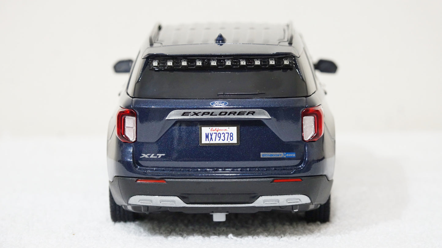 1/24 scale Civilian Blue Undercover Police 2022 Ford Explorer with custom added lights and siren. !!FREE SHIPPING!!