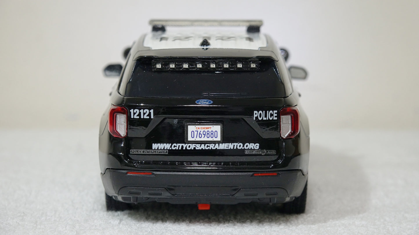 1/24 scale Sacramento California Police Department 2022 Ford Explorer with custom added lights and siren. !!FREE SHIPPING!!