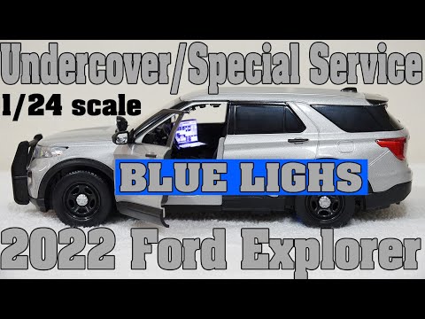 1/24 scale Silver Undercover Police 2022 Ford Explorer with custom added lights and siren. !!FREE SHIPPING!!