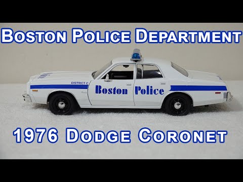 1/24 scale Boston Police 1976 Dodge Coronet with Lights and Siren !!FREE SHIPPING!!