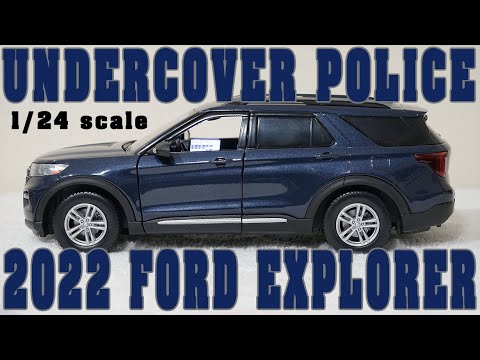 1/24 scale Civilian Blue Undercover Police 2022 Ford Explorer with custom added lights and siren. !!FREE SHIPPING!!